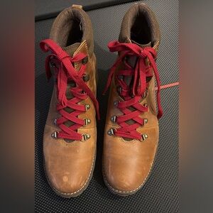 Timberland Brown Ankle Boots with Red Laces
